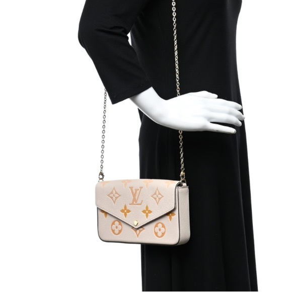 TRADE ❗️LV Giant Monogram By the pool felicie GM - Picture 9 of 12